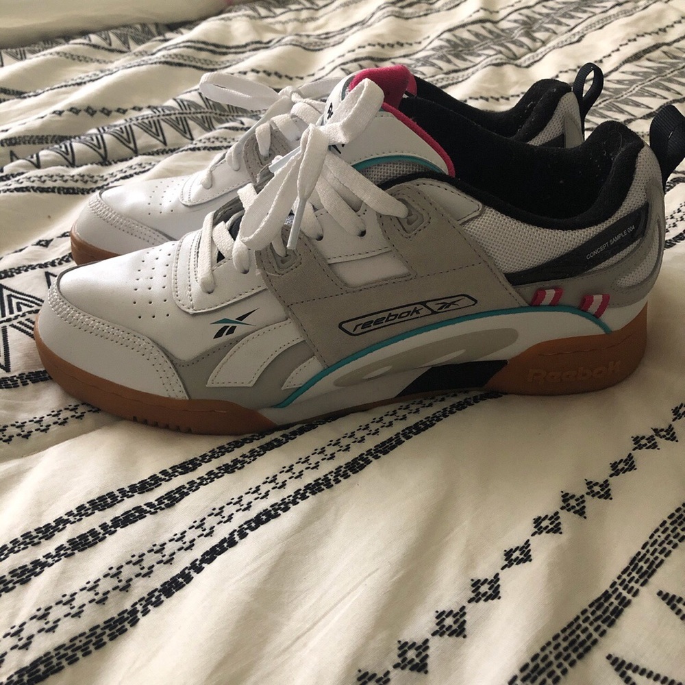 Men’s Reebok sneakers